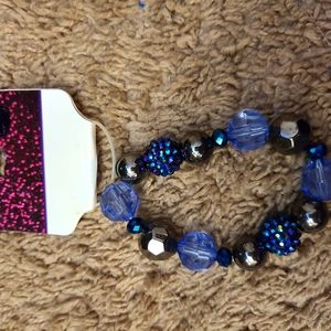 Blue bead bracelet